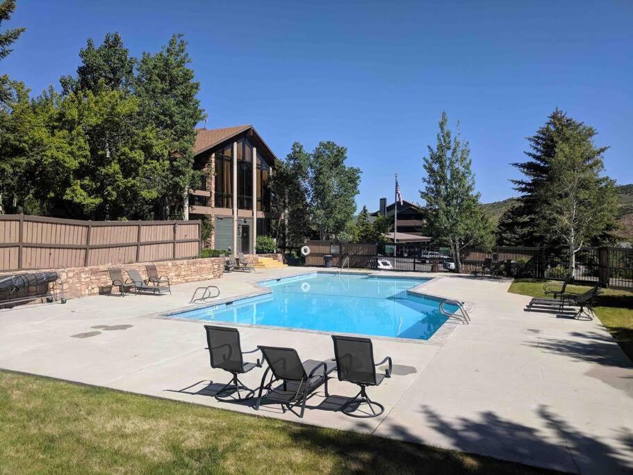 Cozy Top Floor Condo With Mountain Views Park City Luaran gambar